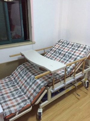 全新護理床特價轉讓，附醫用藥品柜信息